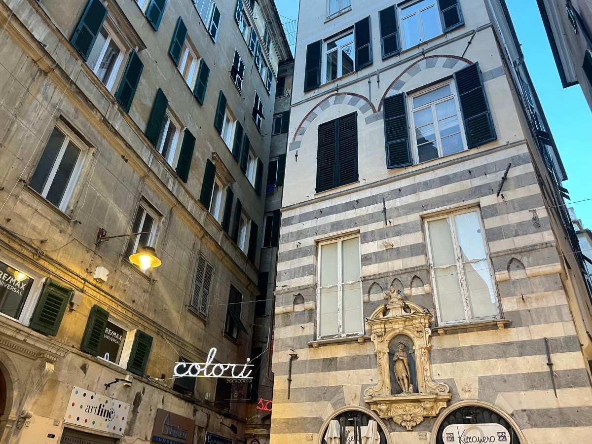 I caruggi e i palazzi di un passato glorioso